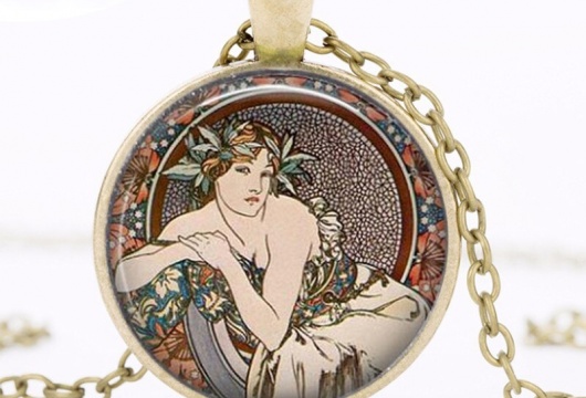 Jugendstil Schmuck von Alfons Mucha: Frauen Anhängsel - 1 in BRONZE