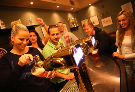 Beer Tapping School in the Czech Republic: Pilsner Urquell