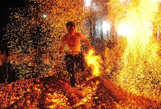 Firewalking and Glasswalking in the Czech Republic: Bohemia