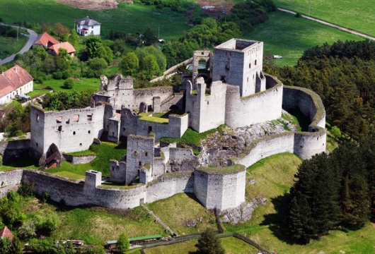 Castles in the Czech Republic: Rabí Largest Castle