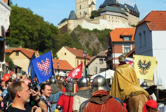 Festivals in the Czech Republic: Vintage & Wine Harvest Experience at Karlštejn Castle