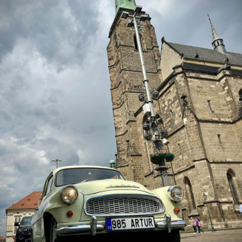 Classic Car Ride and Driving in the Czech Republic: Pilsen City - SKODA OCTAVIA beige