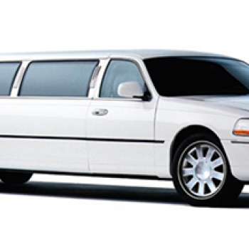 LIMOUSINEN in the Czech Republic: Ride of a Lifetime LINCOLN TOWN CAR