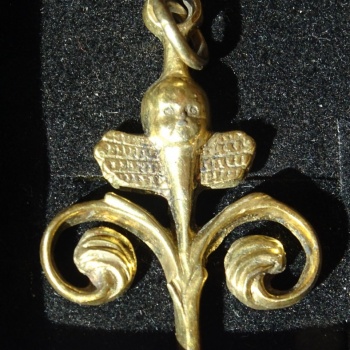 Pilsen Sightseeing: Long Unisex Necklace Angel for good luck - GOLD