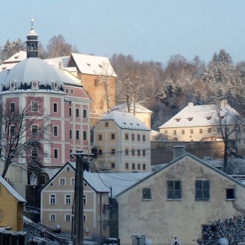 Burgen in der Tschechischen Republik: Schatzkammerburg und Schloßanlage Bečov