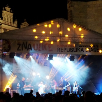 Festivals in der Tschechischen Republik: Lebhaftes Straßenfestival in Pilsen