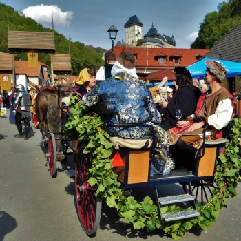 Festivals in der Tschechischen Republik: Burg Karlstein Weinlese und Festspiele