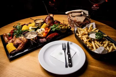 Essen und trinken so viel wie Sie können in der Tschechischen Republik: Pilsen Essen und trinken so viel wie Sie können in der Tschechischen Republik: Pilsen
