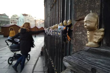 Plzeňské památky: svíčka Andělíček pro štěstí