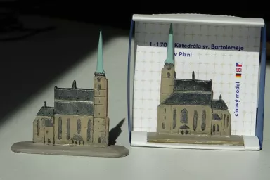 Plzeňské památky: cínový model katedrály sv. Bartoloměje