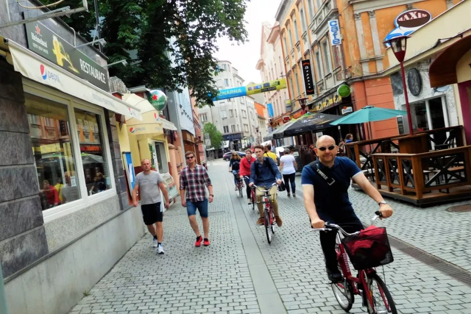 Radfahren in der Tschechischen Republik: Städte und Vororte