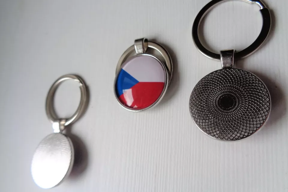 Czech Republic National Flag: Cabochon Key Chain Ring 
