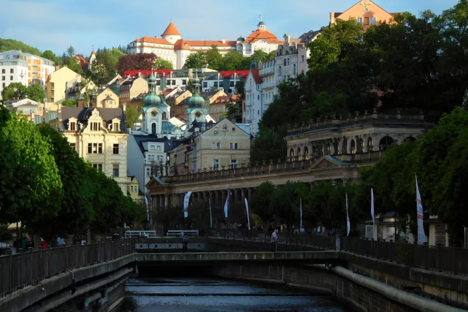 Kurorte in der Tschechischen Republik: Führung durch Karlsbad - Glastradition - Schnapsbrennerei Becherovka
