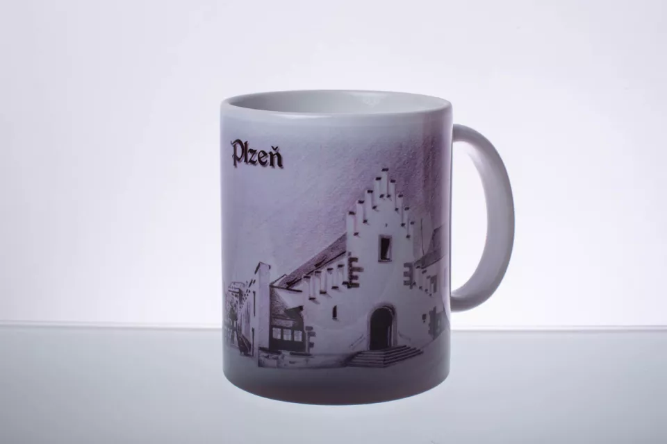 Pilsen Sehenswürdigkeiten: Keramik Tasse - FLEISCHBÄNKE