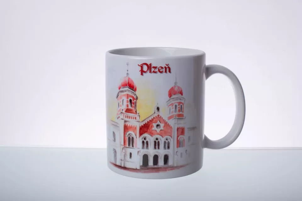 Pilsen Sehenswürdigkeiten: Keramik Tasse - GROßE SYNAGOGE