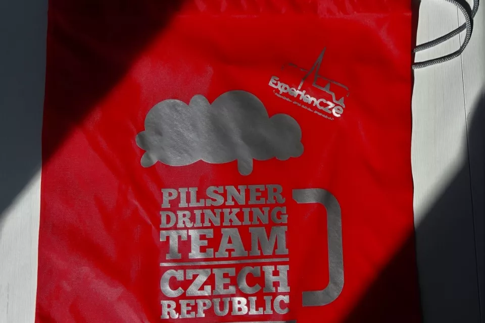Pilsner Drinking Team Czech Republic: Drawstring Bagpack - RED + SILVER logo