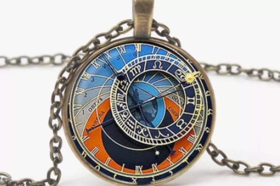 Pražský Staroměstský orloj: unisex náhrdelník - BRONZ