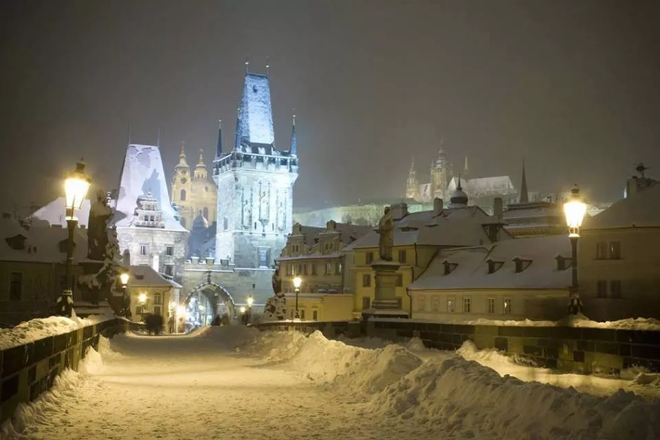 Romantic in the Czech Republic: Eve in Prague