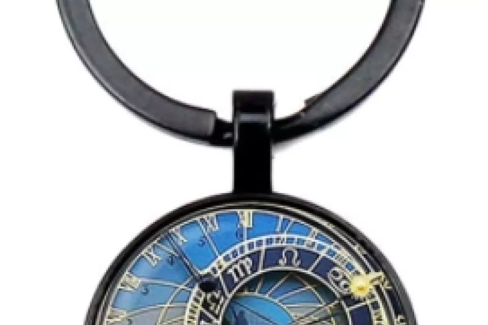 Pražský Staroměstský orloj: kabošonový přívěsek na klíče - ČERNÁ