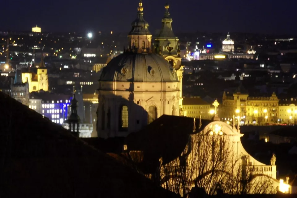 Romantic in the Czech Republic: Eve in Prague