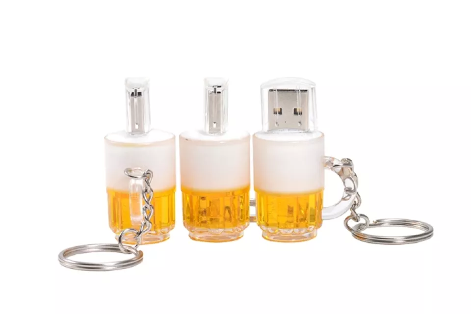 Pilsner Beer Mug: USB Flash Disc - 32 GG