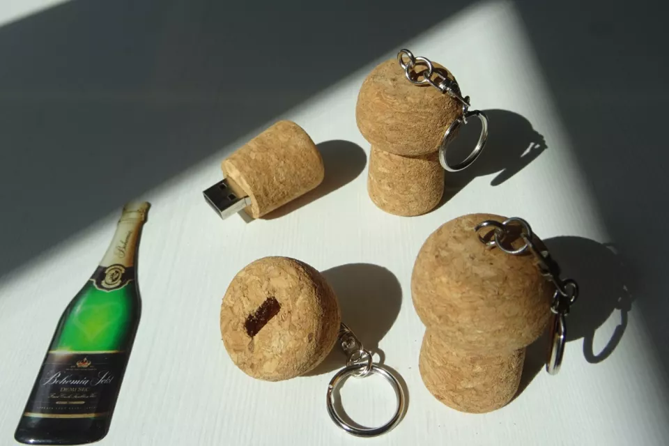 Bohemia Sekt Holzkorken: USB Stick - 64 GB