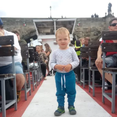 BOOTSFAHRT in der Tschechischen Republik: Zauberhaftes Prag