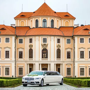 LIMUZÍNY v České republice: jízda Vašeho života LINCOLN CONTINENTAL