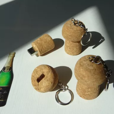 Bohemia Sekt Holzkorken: USB Stick - 64 GB